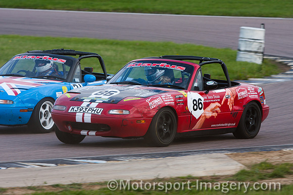 Creative Touch Design Sponsored MX5 at Rockingham