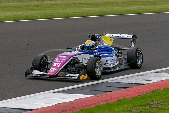 34 Tom LEBBON