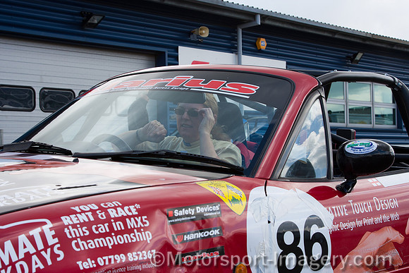 Creative Touch Design Sponsored MX5 at Rockingham