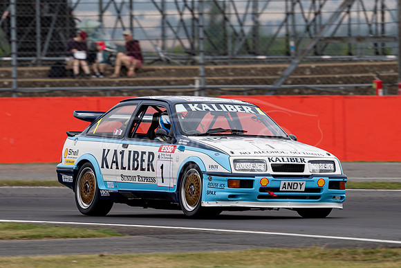 1 Julian Thomas / Calum Lockie