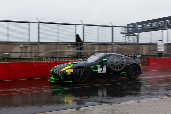 7 Marc Warren / William Orton