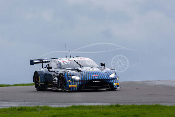 87 Giacoma Petrobelli / Jonny Adam