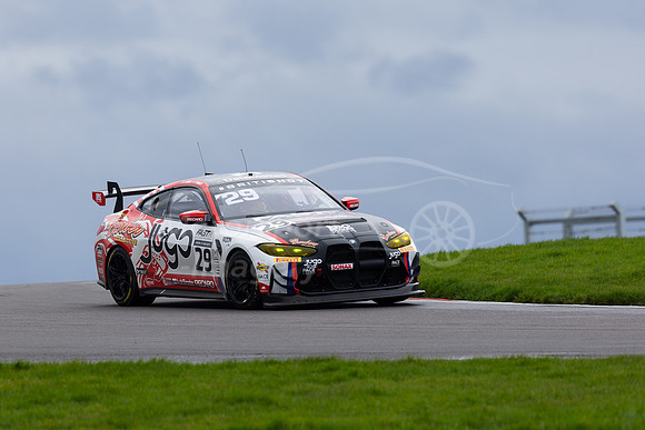 29 Ian Gough / Tom Wrigley