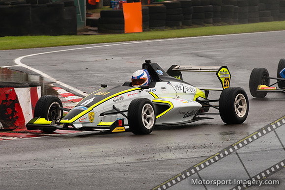 Connor Mills, Mygale