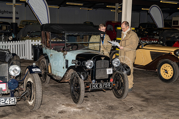 32  Thomas Castle & Peter Castle, AUSTIN 7 CHUMMY  HX 8759