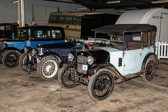 32  Thomas Castle & Peter Castle, AUSTIN 7 CHUMMY  HX 8759