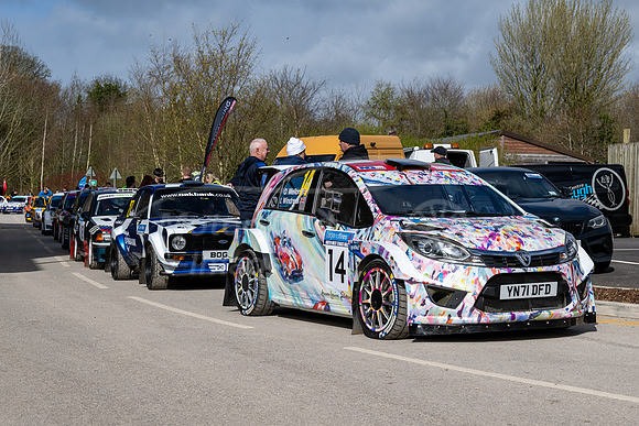 14 Ollie Mellors Ian Windress