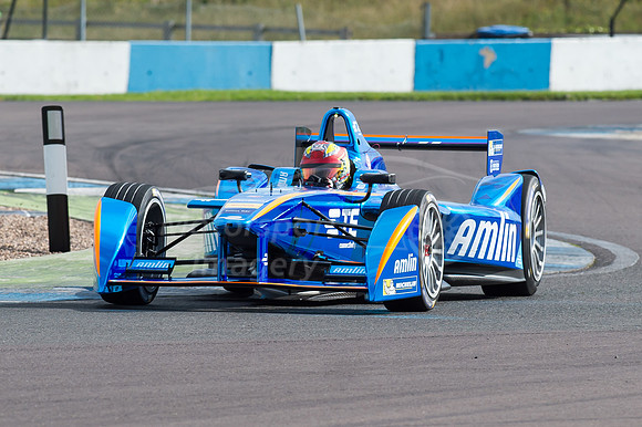Robin Frijns
