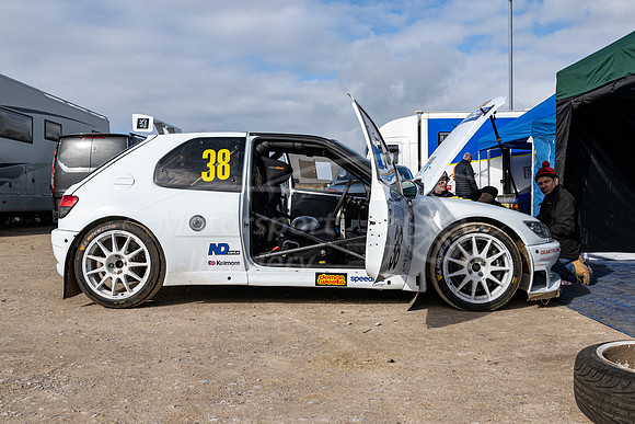 38 Chris West Keith Hounslow