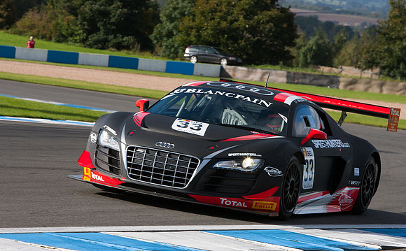 33  Belgian Audi Club Team WRT   Audi R8 LMS  Oliver Jarvis / Fr