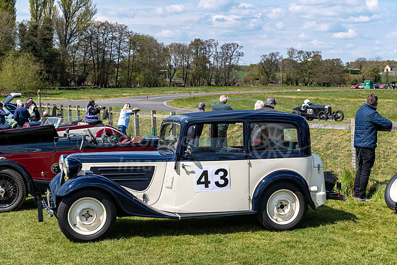 43  Richard GATLEY, FRAZER NASH/BMW 319 TYPE 45 SALOON,
