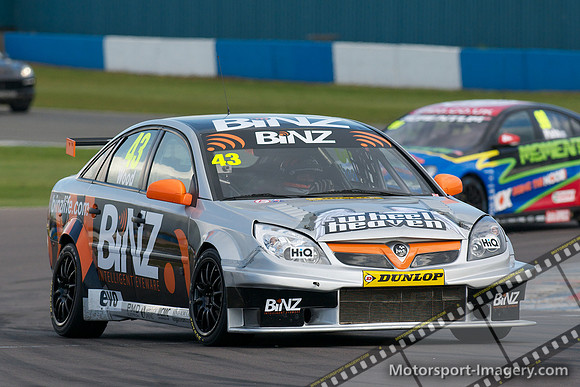 Lee Wood, Vauxhall Vectra
