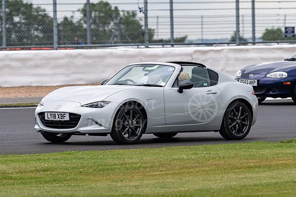 LY18XBF Mazda MX-5