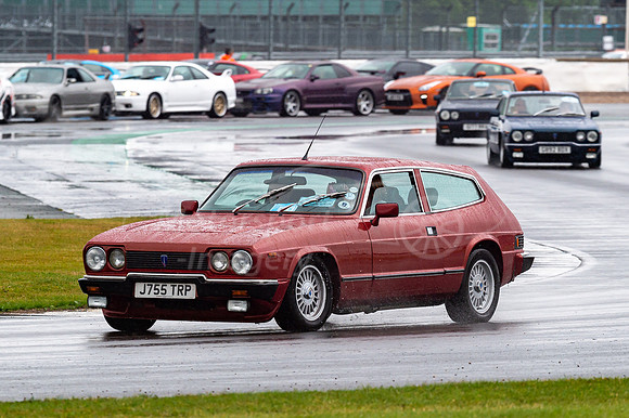 J755TRP Reliant Scimitar