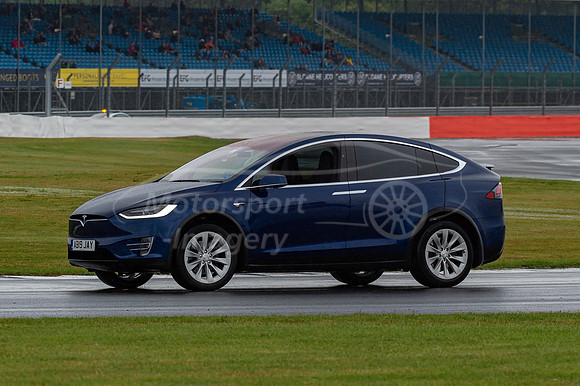AB19JAY Tesla