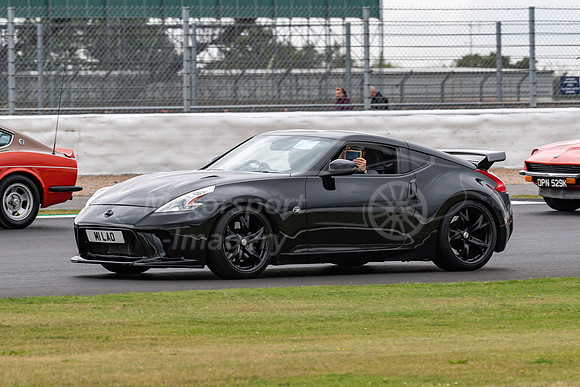M1LAO Nissan 370Z
