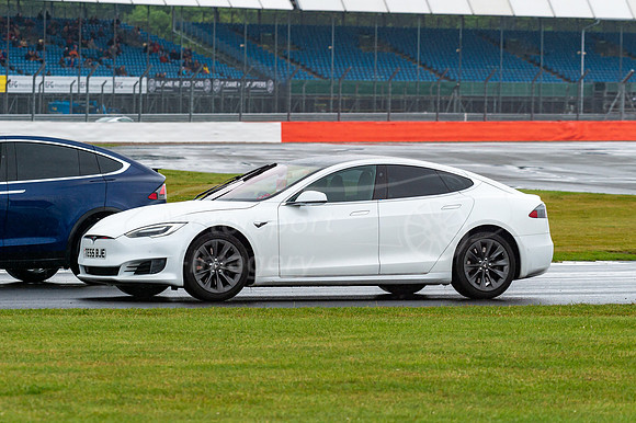 TE55BJE Tesla