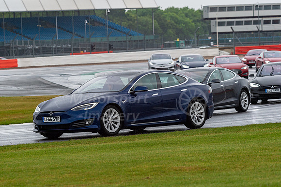 LF66SVR Tesla Model S