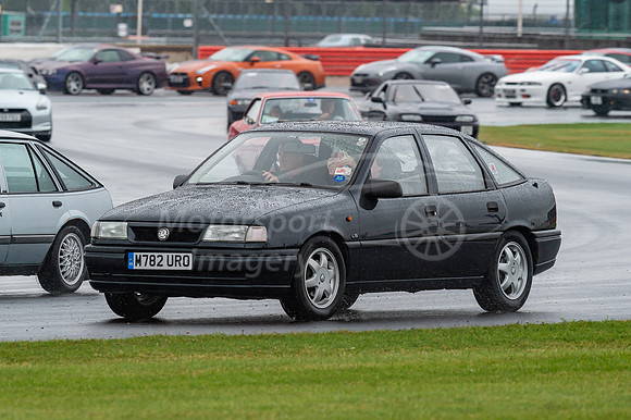 M782URO Vauxhall cavalier LS