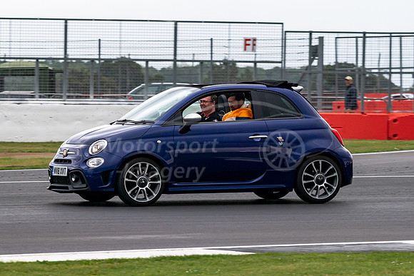 WV18XVT Fiat 500 595 Abarth