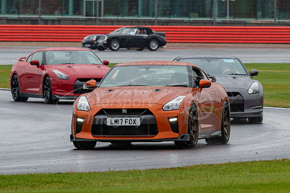 LM17FOX  Nissan Skyline GTR