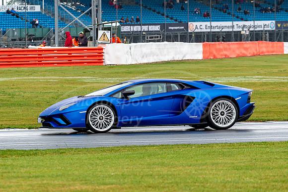 Lamborghini Aventador S