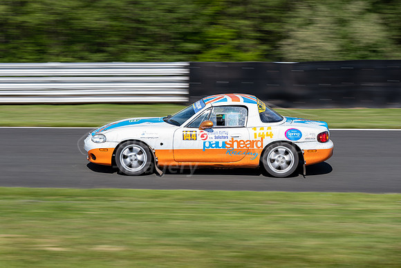 144, Chris Cooper, Victoria Swallow, Mazda MX5
