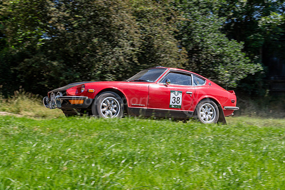 38 Steve Young / Deborah Woollard