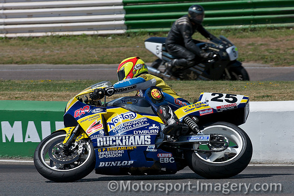Ian Simpson - Duckhams QXR Norton Rotary