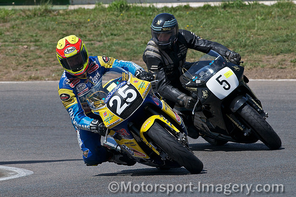 Ian Simpson - Duckhams QXR Norton Rotary