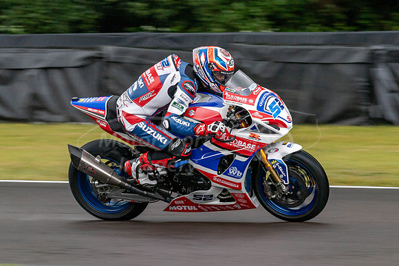 52 Danny KENT   Suzuki - Buildbase Suzuki