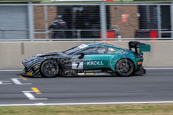 7 Giacomo Petrobelli / Jonny Adam
