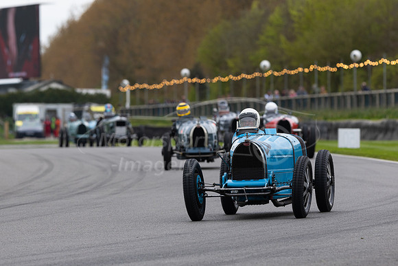 Race winner Julian Majzub, Bugatti Type 35B