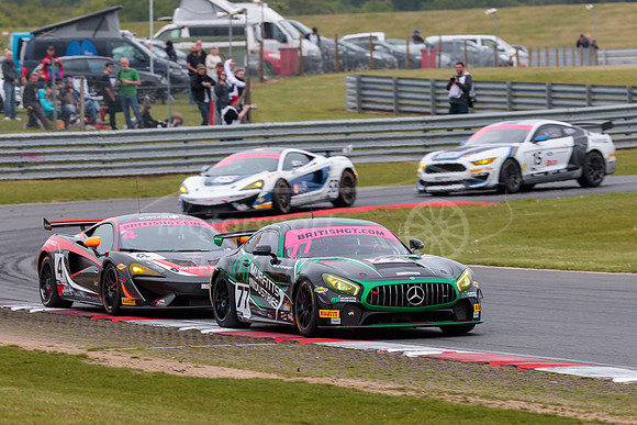 77  Fox Motorsport - Mercedes-AMG GT4  Mark Murfitt / Michael Br