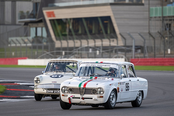 196 Jonny Horsfield / Alex Jupe, Alfa Romeo Giulia Super