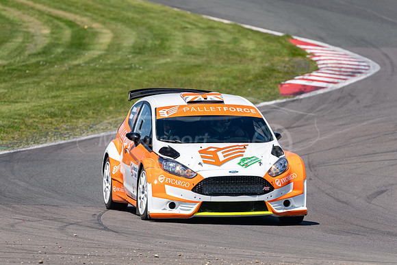 71, Dave Holland, Neil Gater, Ford Fiesta R5 < 71,