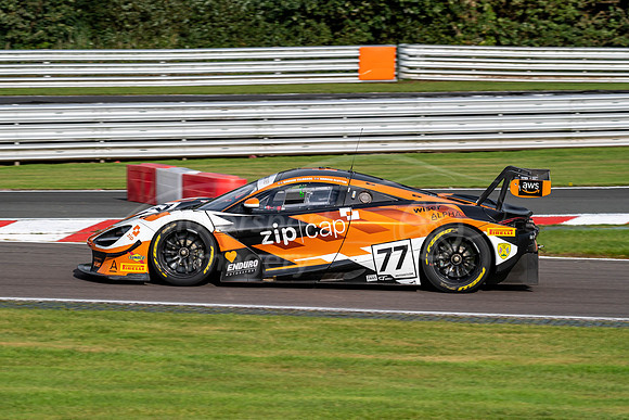 77 Morgan TILLBROOK  / Marcus CLUTTON