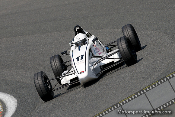 Tom McArthur, Van Dieman LA10
