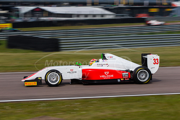 33  Manuel Maldonad