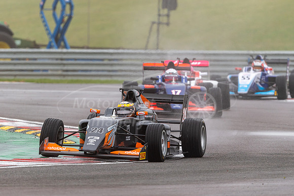 24  Benjamin PEDERSEN