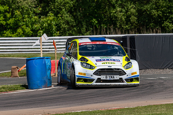 23,  Michael Wilkinson, Stephen Petch, Ford Fiesta WRC