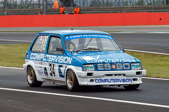 34 Patrick Watts / Nick Swift,