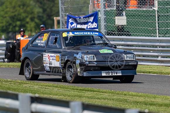 104, Alasdair Stables, Neil Jones, Vauxhall Chevette HSR