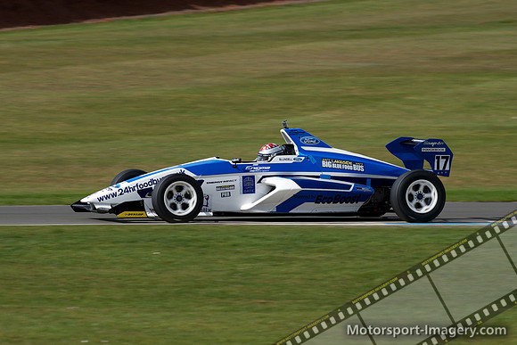 Blundell, Formula Ford