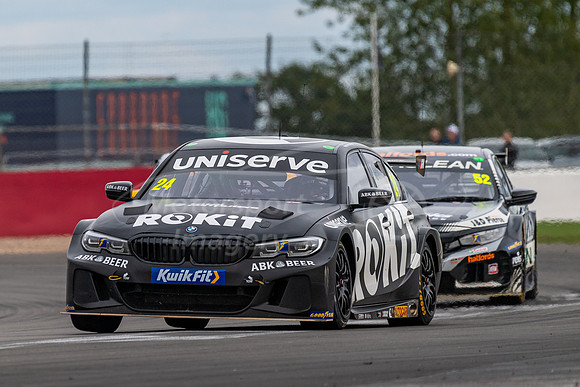 24 Jake Hill, Rokit MB Motorsport BMW