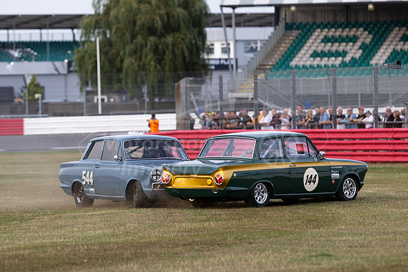 144 David Dickenson & 544 Jack Moody