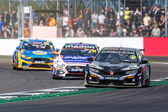 52 Gordon Shedden, Halfords Racing with Cataclean Honda Civic