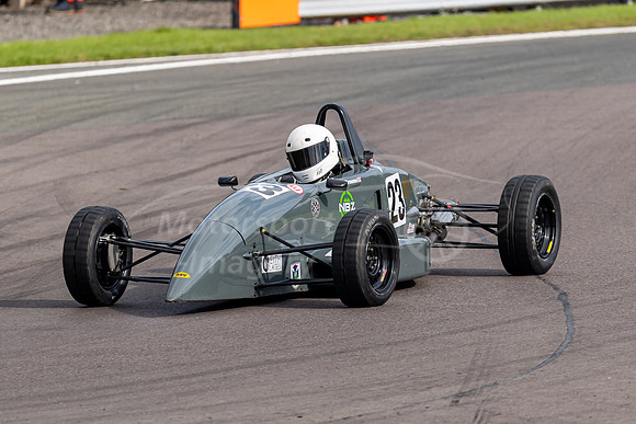 23 Neil Broome Ray GR17