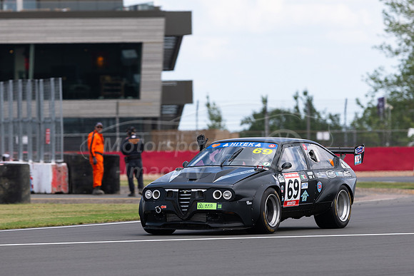 69 Ian Stapleton