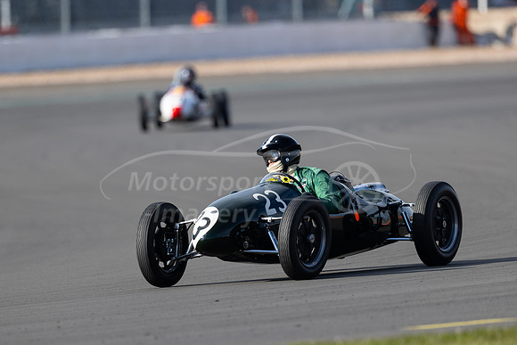 23 George Shackleton